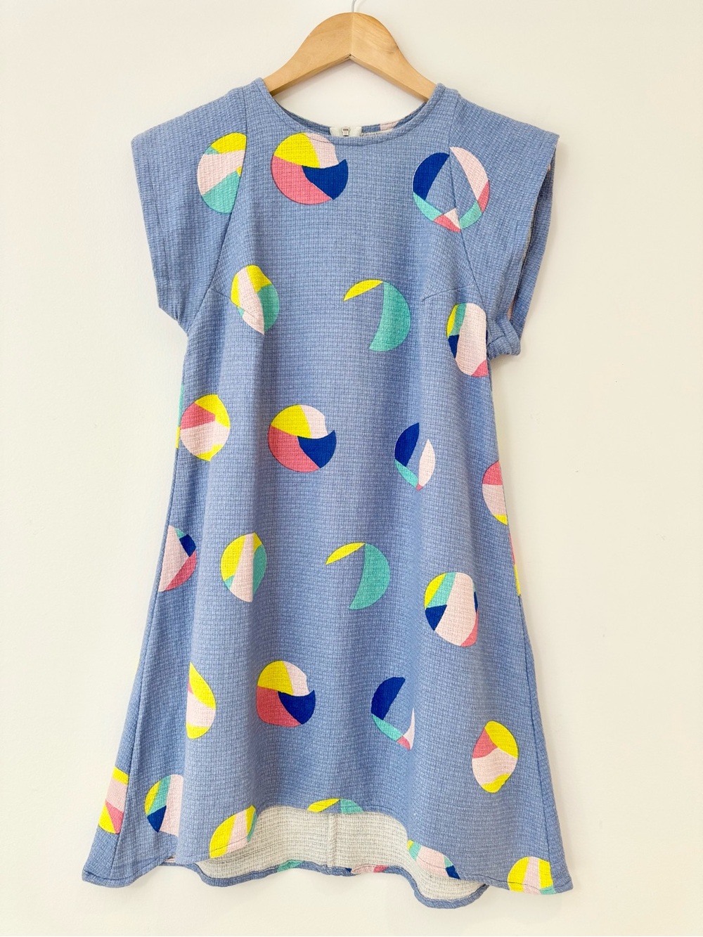 Australian Designer Light Blue Casual Dress with Multicolor Circle Accents, Sz 6